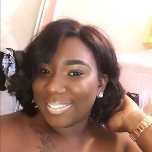 Meet your Posher, Brittney